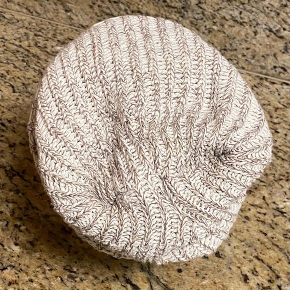 Columbia Knit Grey White Knit Beanie With Duck Front Patch 100% Cotton US Made - Picture 2 of 5